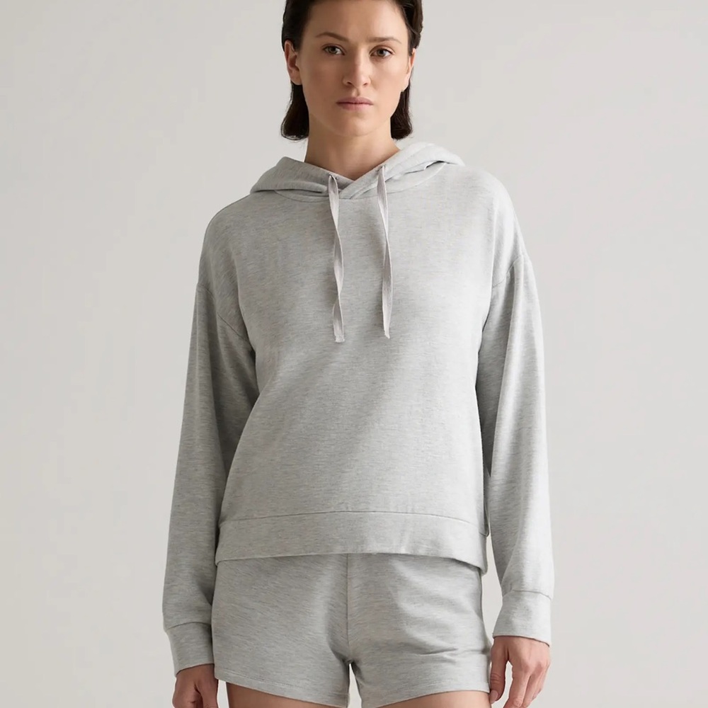 Quince Light Gray Women's Hoodie and Shorts Set